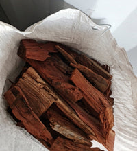 Load image into Gallery viewer, Redgum Chips Big bag